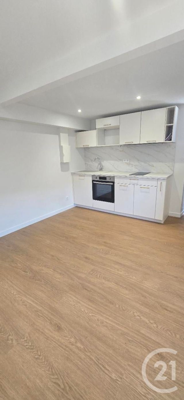 Appartement F2 à louer - 2 pièces - 31.13 m2 - RODEZ - 12 - MIDI-PYRENEES - Century 21 Foch Immobilier