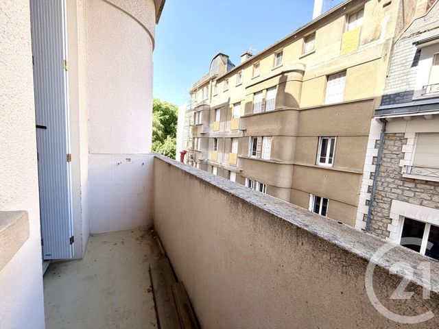 Appartement T3 à louer - 3 pièces - 63.59 m2 - RODEZ - 12 - MIDI-PYRENEES - Century 21 Foch Immobilier