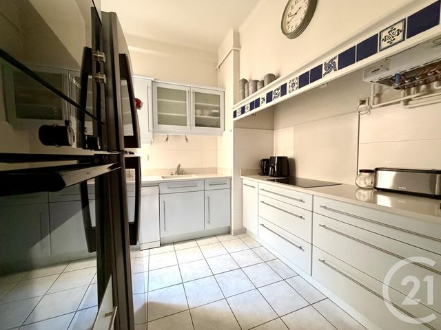 Appartement T3 à louer - 3 pièces - 63.59 m2 - RODEZ - 12 - MIDI-PYRENEES - Century 21 Foch Immobilier