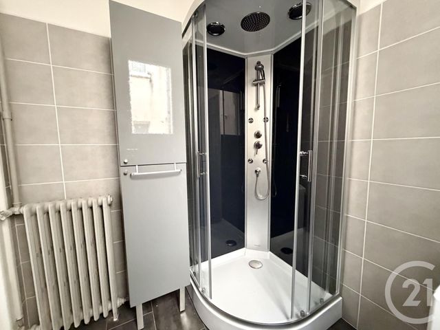 Appartement T3 à louer - 3 pièces - 63.59 m2 - RODEZ - 12 - MIDI-PYRENEES - Century 21 Foch Immobilier