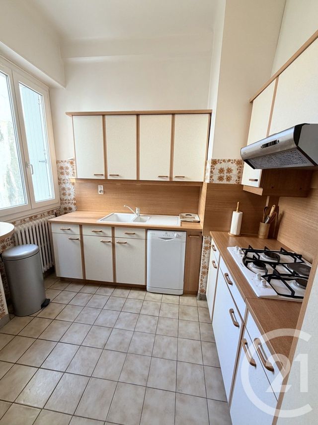 Appartement T3 à vendre - 3 pièces - 63.55 m2 - RODEZ - 12 - MIDI-PYRENEES - Century 21 Foch Immobilier