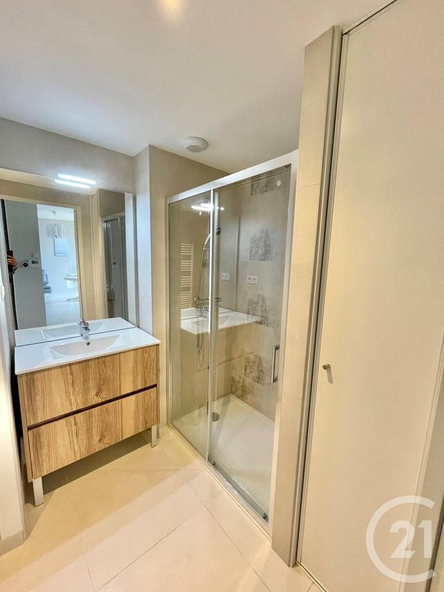 Appartement T2 à louer - 2 pièces - 46.0 m2 - RODEZ - 12 - MIDI-PYRENEES - Century 21 Foch Immobilier