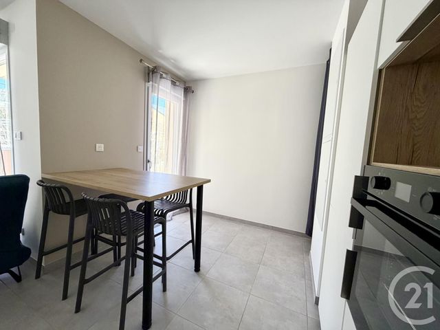 Appartement F2 à louer - 2 pièces - 42.43 m2 - LUC LA PRIMAUBE - 12 - MIDI-PYRENEES - Century 21 Foch Immobilier