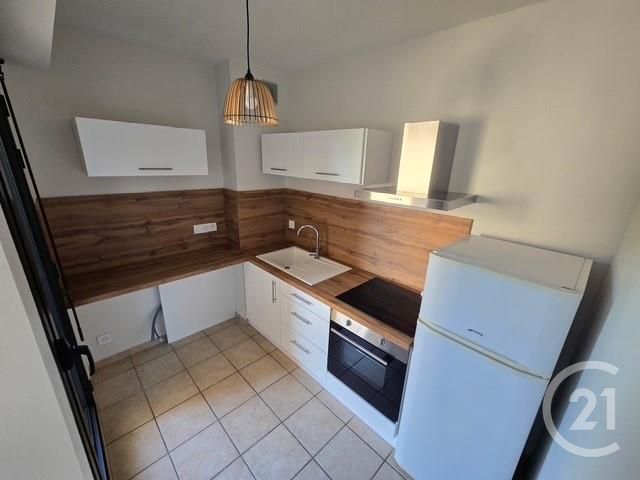 Appartement F2 à louer - 2 pièces - 39.15 m2 - BOZOULS - 12 - MIDI-PYRENEES - Century 21 Foch Immobilier