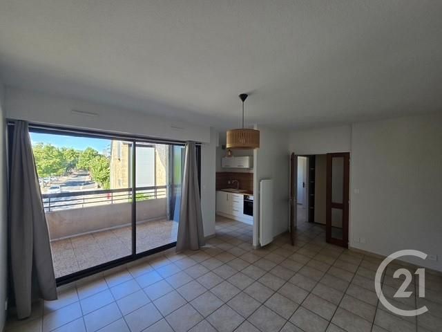 Appartement F2 à louer - 2 pièces - 39.15 m2 - BOZOULS - 12 - MIDI-PYRENEES - Century 21 Foch Immobilier