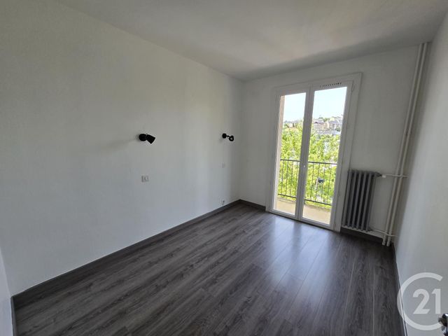 Appartement F4 à louer - 4 pièces - 67.59 m2 - RODEZ - 12 - MIDI-PYRENEES - Century 21 Foch Immobilier