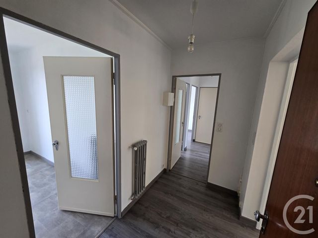 Appartement F4 à louer - 4 pièces - 67.59 m2 - RODEZ - 12 - MIDI-PYRENEES - Century 21 Foch Immobilier