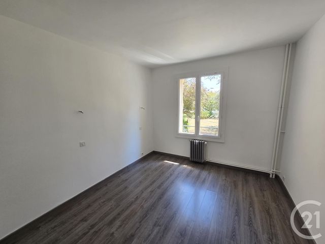 Appartement F4 à louer - 4 pièces - 67.59 m2 - RODEZ - 12 - MIDI-PYRENEES - Century 21 Foch Immobilier