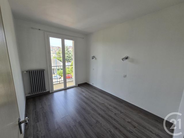 Appartement F4 à louer - 4 pièces - 67.59 m2 - RODEZ - 12 - MIDI-PYRENEES - Century 21 Foch Immobilier