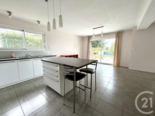 maison à louer - 4 pièces - 133.0 m2 - CALMONT - 12 - MIDI-PYRENEES - Century 21 Foch Immobilier