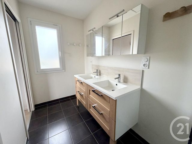 maison à louer - 4 pièces - 133.0 m2 - CALMONT - 12 - MIDI-PYRENEES - Century 21 Foch Immobilier
