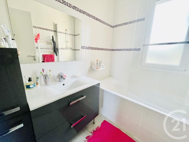 maison à louer - 4 pièces - 133.0 m2 - CALMONT - 12 - MIDI-PYRENEES - Century 21 Foch Immobilier