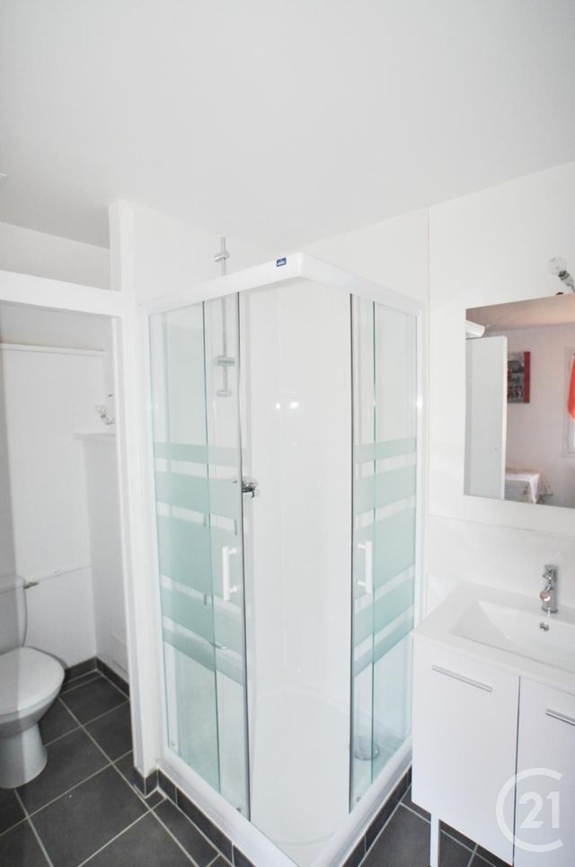 Appartement Studio à louer - 2 pièces - 21.64 m2 - RODEZ - 12 - MIDI-PYRENEES - Century 21 Foch Immobilier