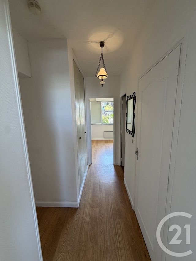 Appartement T4 à vendre - 3 pièces - 83.3 m2 - RODEZ - 12 - MIDI-PYRENEES - Century 21 Foch Immobilier