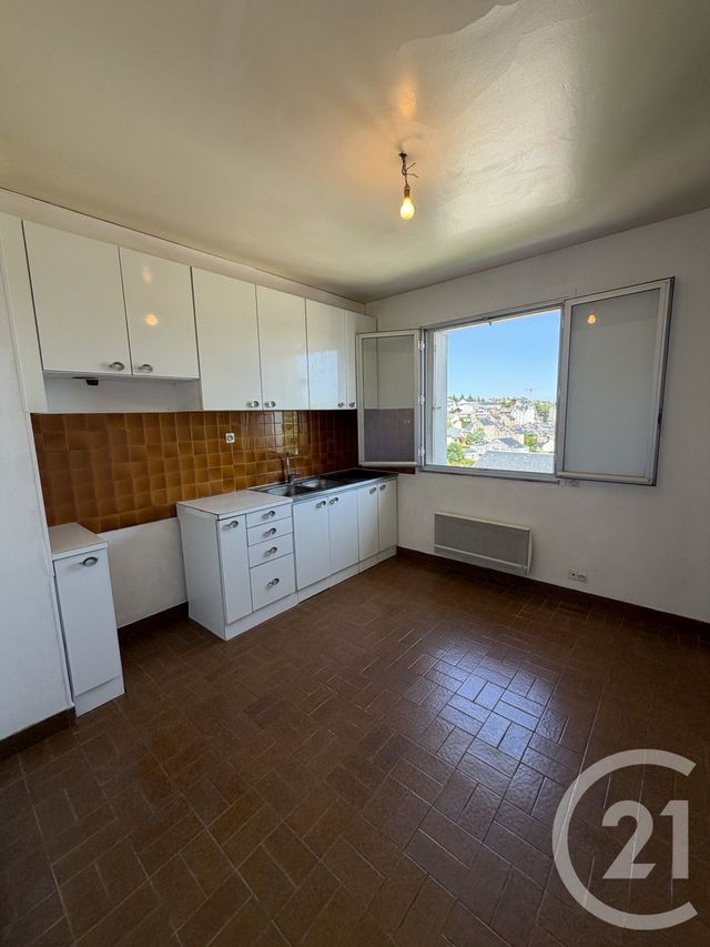 Appartement T4 à vendre - 3 pièces - 83.3 m2 - RODEZ - 12 - MIDI-PYRENEES - Century 21 Foch Immobilier