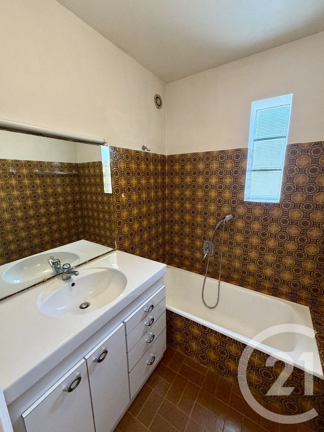 Appartement T4 à vendre - 3 pièces - 83.3 m2 - RODEZ - 12 - MIDI-PYRENEES - Century 21 Foch Immobilier