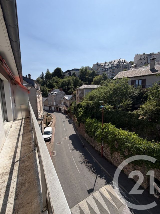 Appartement T4 à vendre - 3 pièces - 83.3 m2 - RODEZ - 12 - MIDI-PYRENEES - Century 21 Foch Immobilier