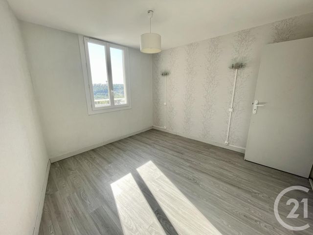 Appartement T2 à louer - 3 pièces - 76.0 m2 - RODEZ - 12 - MIDI-PYRENEES - Century 21 Foch Immobilier