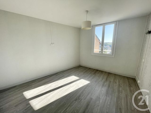Appartement T2 à louer - 3 pièces - 76.0 m2 - RODEZ - 12 - MIDI-PYRENEES - Century 21 Foch Immobilier