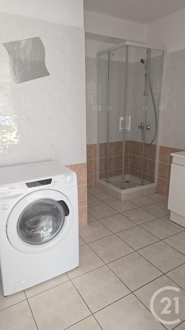 Appartement T2 à louer - 2 pièces - 55.82 m2 - LE MONASTERE - 12 - MIDI-PYRENEES - Century 21 Foch Immobilier