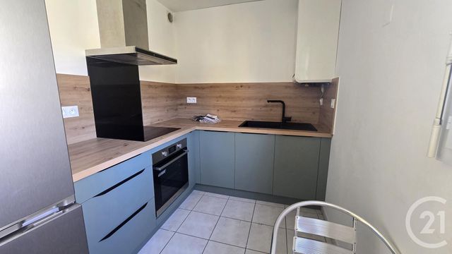 Appartement T2 à louer - 2 pièces - 55.82 m2 - LE MONASTERE - 12 - MIDI-PYRENEES - Century 21 Foch Immobilier