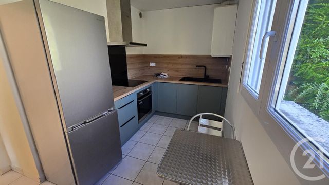 Appartement T2 à louer - 2 pièces - 55.82 m2 - LE MONASTERE - 12 - MIDI-PYRENEES - Century 21 Foch Immobilier
