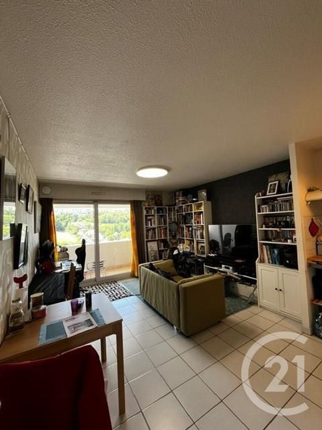 Appartement T2 à louer - 2 pièces - 37.17 m2 - RODEZ - 12 - MIDI-PYRENEES - Century 21 Foch Immobilier