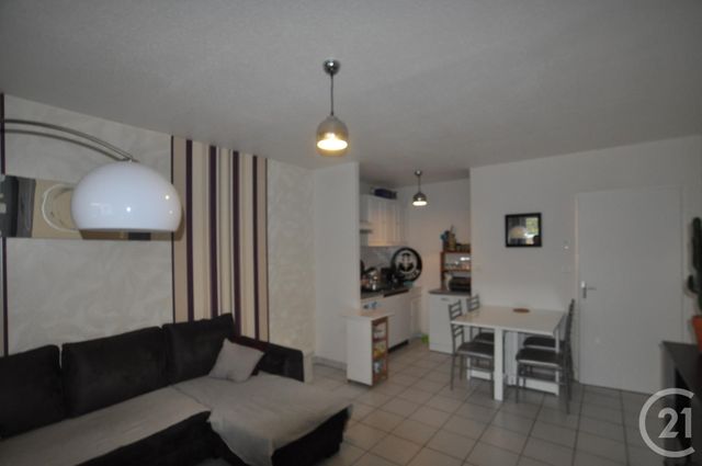 Appartement F2 à louer - 2 pièces - 37.17 m2 - RODEZ - 12 - MIDI-PYRENEES - Century 21 Foch Immobilier