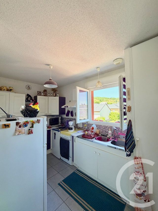 Appartement T2 à vendre - 2 pièces - 48.87 m2 - ST CHRISTOPHE VALLON - 12 - MIDI-PYRENEES - Century 21 Foch Immobilier