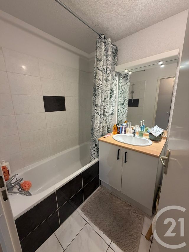 Appartement T2 à vendre - 2 pièces - 45.36 m2 - RODEZ - 12 - MIDI-PYRENEES - Century 21 Foch Immobilier