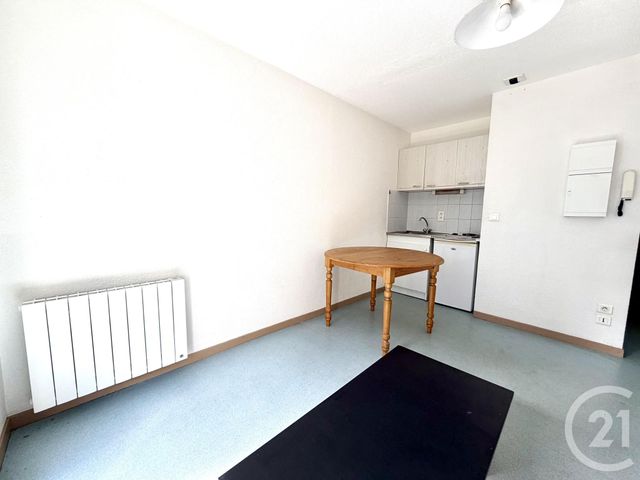 Appartement Studio à louer - 1 pièce - 18.0 m2 - RODEZ - 12 - MIDI-PYRENEES - Century 21 Foch Immobilier