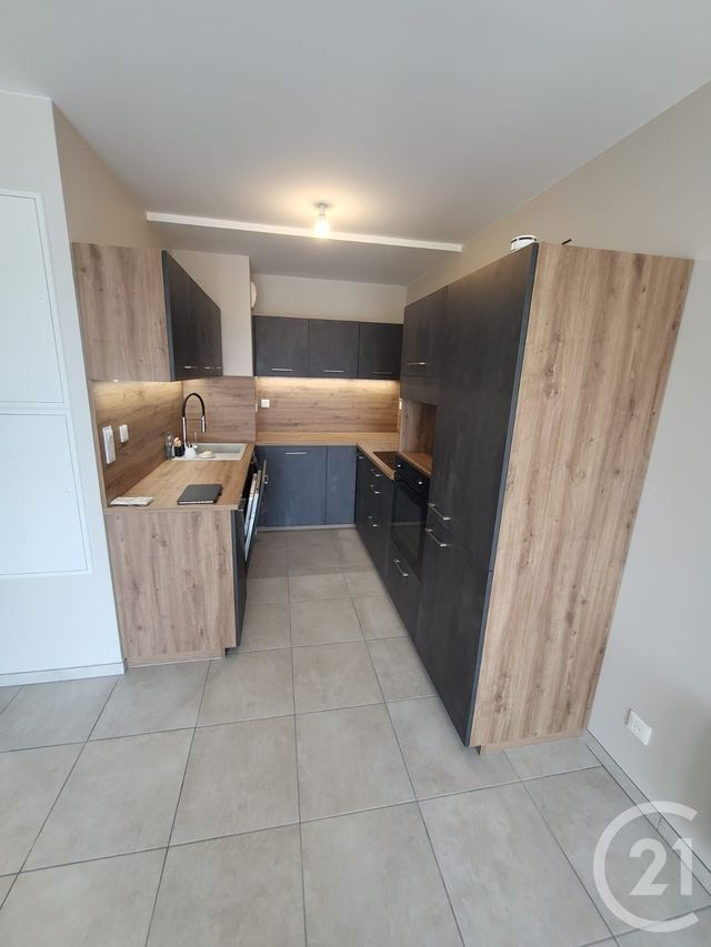 Appartement T2 à vendre - 2 pièces - 46.45 m2 - LUC LA PRIMAUBE - 12 - MIDI-PYRENEES - Century 21 Foch Immobilier