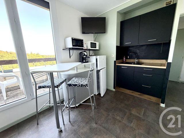 Appartement F1 à louer - 1 pièce - 19.0 m2 - RODEZ - 12 - MIDI-PYRENEES - Century 21 Foch Immobilier
