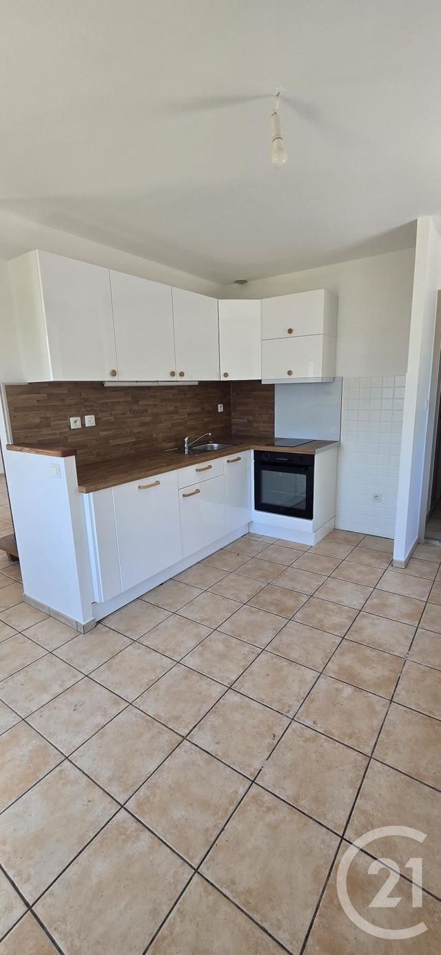 maison à louer - 3 pièces - 69.87 m2 - ONET LE CHATEAU - 12 - MIDI-PYRENEES - Century 21 Foch Immobilier