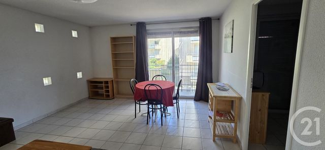 Appartement F3 à louer - 3 pièces - 67.0 m2 - RODEZ - 12 - MIDI-PYRENEES - Century 21 Foch Immobilier
