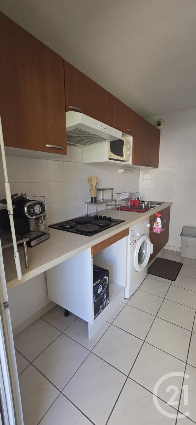Appartement F3 à louer - 3 pièces - 67.0 m2 - RODEZ - 12 - MIDI-PYRENEES - Century 21 Foch Immobilier