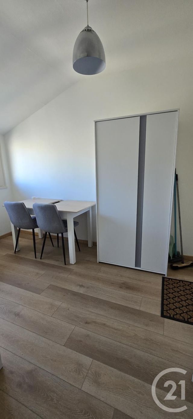 Appartement F1 à louer - 1 pièce - 11.52 m2 - RODEZ - 12 - MIDI-PYRENEES - Century 21 Foch Immobilier