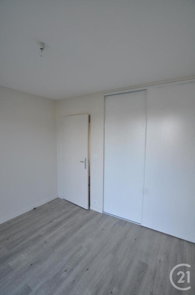 Appartement F3 à louer - 3 pièces - 67.39 m2 - RODEZ - 12 - MIDI-PYRENEES - Century 21 Foch Immobilier