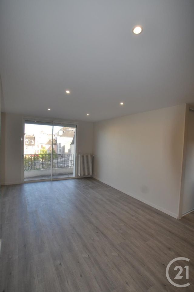 Appartement F3 à louer - 3 pièces - 67.39 m2 - RODEZ - 12 - MIDI-PYRENEES - Century 21 Foch Immobilier