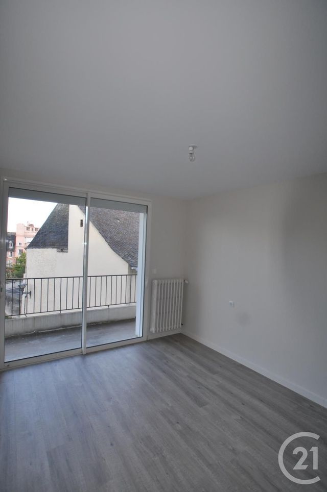 Appartement F3 à louer - 3 pièces - 67.39 m2 - RODEZ - 12 - MIDI-PYRENEES - Century 21 Foch Immobilier