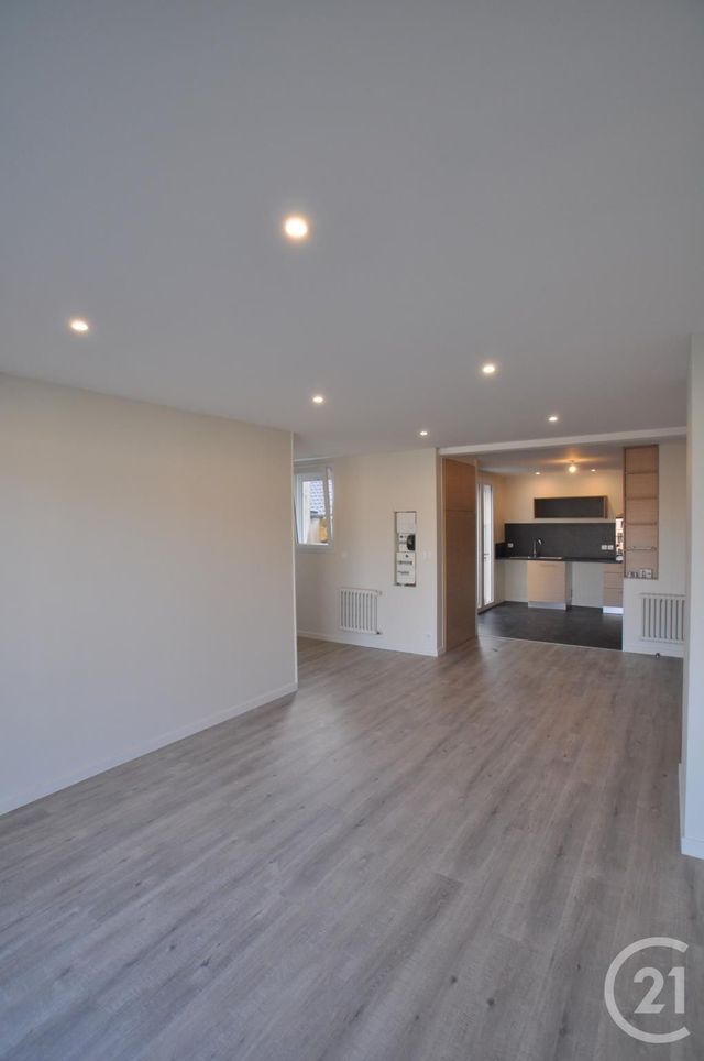 Appartement F3 à louer - 3 pièces - 67.39 m2 - RODEZ - 12 - MIDI-PYRENEES - Century 21 Foch Immobilier