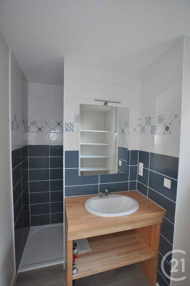 Appartement F3 à louer - 3 pièces - 67.39 m2 - RODEZ - 12 - MIDI-PYRENEES - Century 21 Foch Immobilier