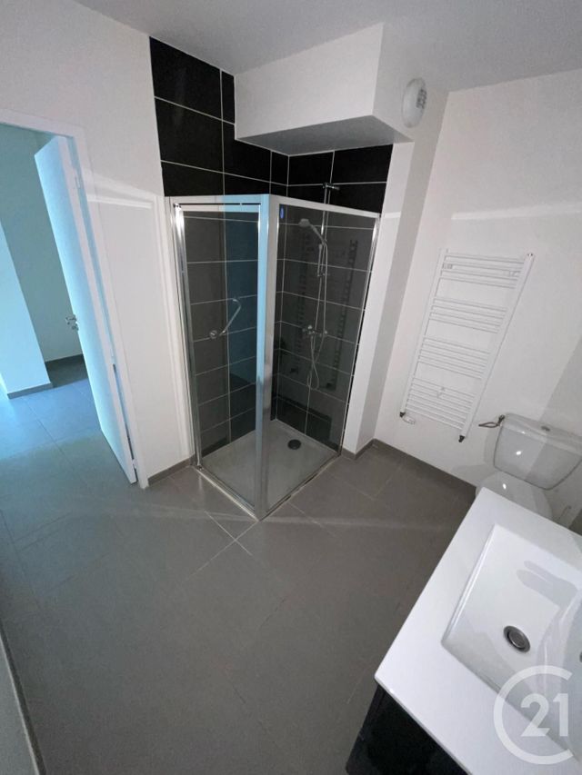 Appartement F1 bis à louer - 2 pièces - 36.64 m2 - RODEZ - 12 - MIDI-PYRENEES - Century 21 Foch Immobilier