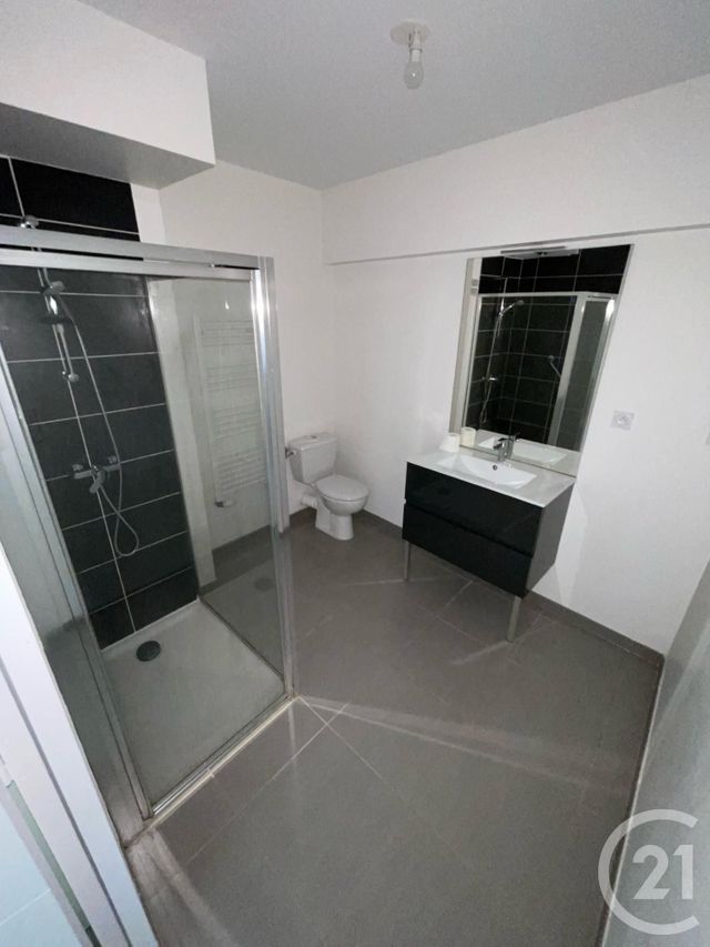 Appartement F1 bis à louer - 2 pièces - 36.64 m2 - RODEZ - 12 - MIDI-PYRENEES - Century 21 Foch Immobilier