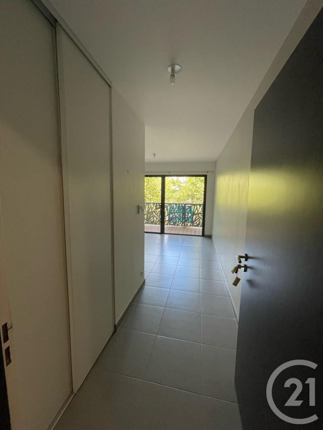 Appartement F1 bis à louer - 2 pièces - 36.64 m2 - RODEZ - 12 - MIDI-PYRENEES - Century 21 Foch Immobilier
