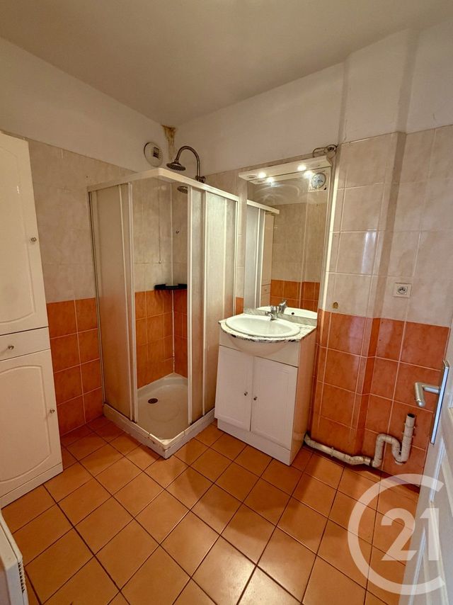 Appartement T2 à vendre - 2 pièces - 40.83 m2 - MARCILLAC VALLON - 12 - MIDI-PYRENEES - Century 21 Foch Immobilier