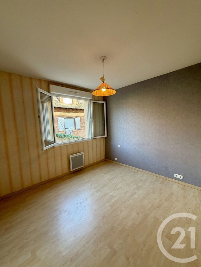 Appartement T2 à vendre - 2 pièces - 40.83 m2 - MARCILLAC VALLON - 12 - MIDI-PYRENEES - Century 21 Foch Immobilier