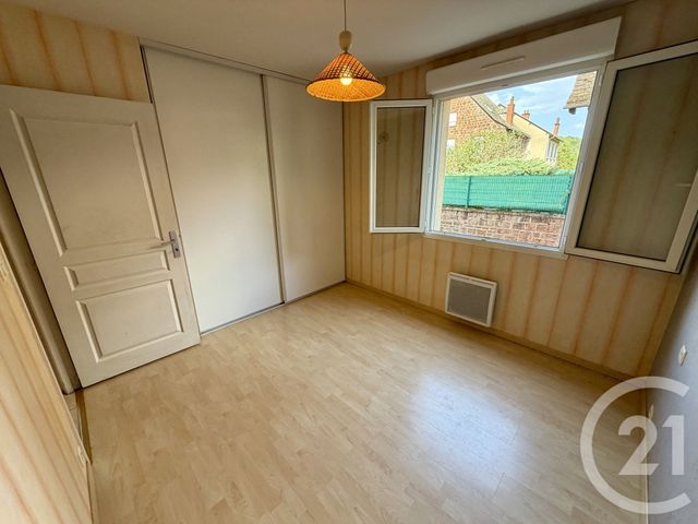Appartement T2 à vendre - 2 pièces - 40.83 m2 - MARCILLAC VALLON - 12 - MIDI-PYRENEES - Century 21 Foch Immobilier