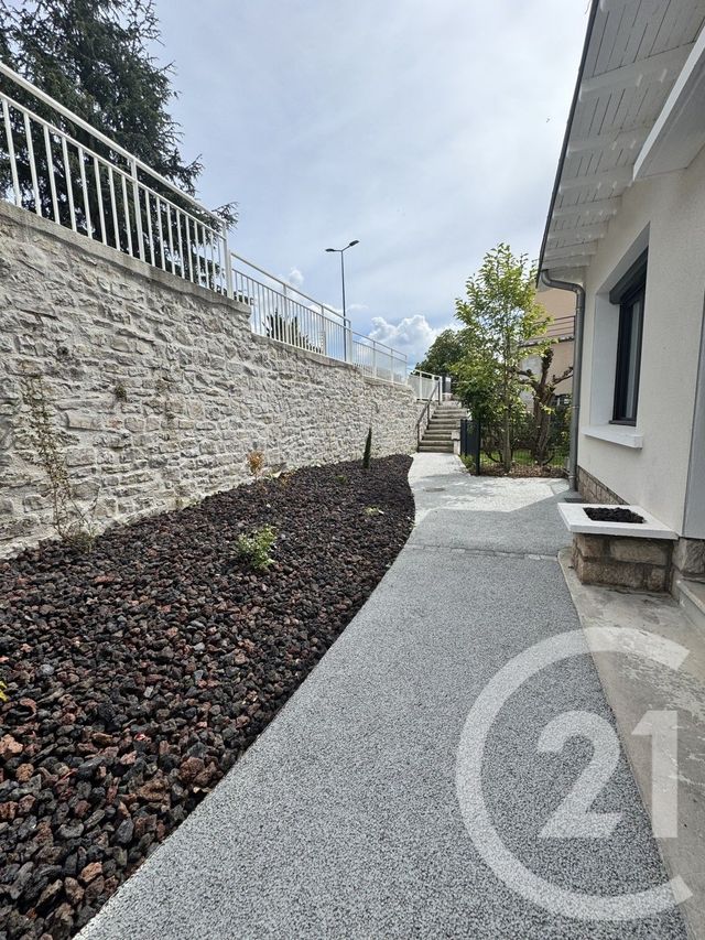 Appartement T4 à louer - 4 pièces - 97.69 m2 - RODEZ - 12 - MIDI-PYRENEES - Century 21 Foch Immobilier