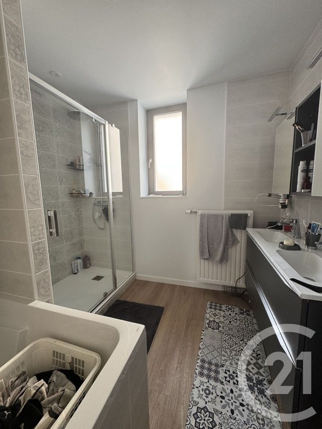 Appartement T4 à louer - 4 pièces - 97.69 m2 - RODEZ - 12 - MIDI-PYRENEES - Century 21 Foch Immobilier